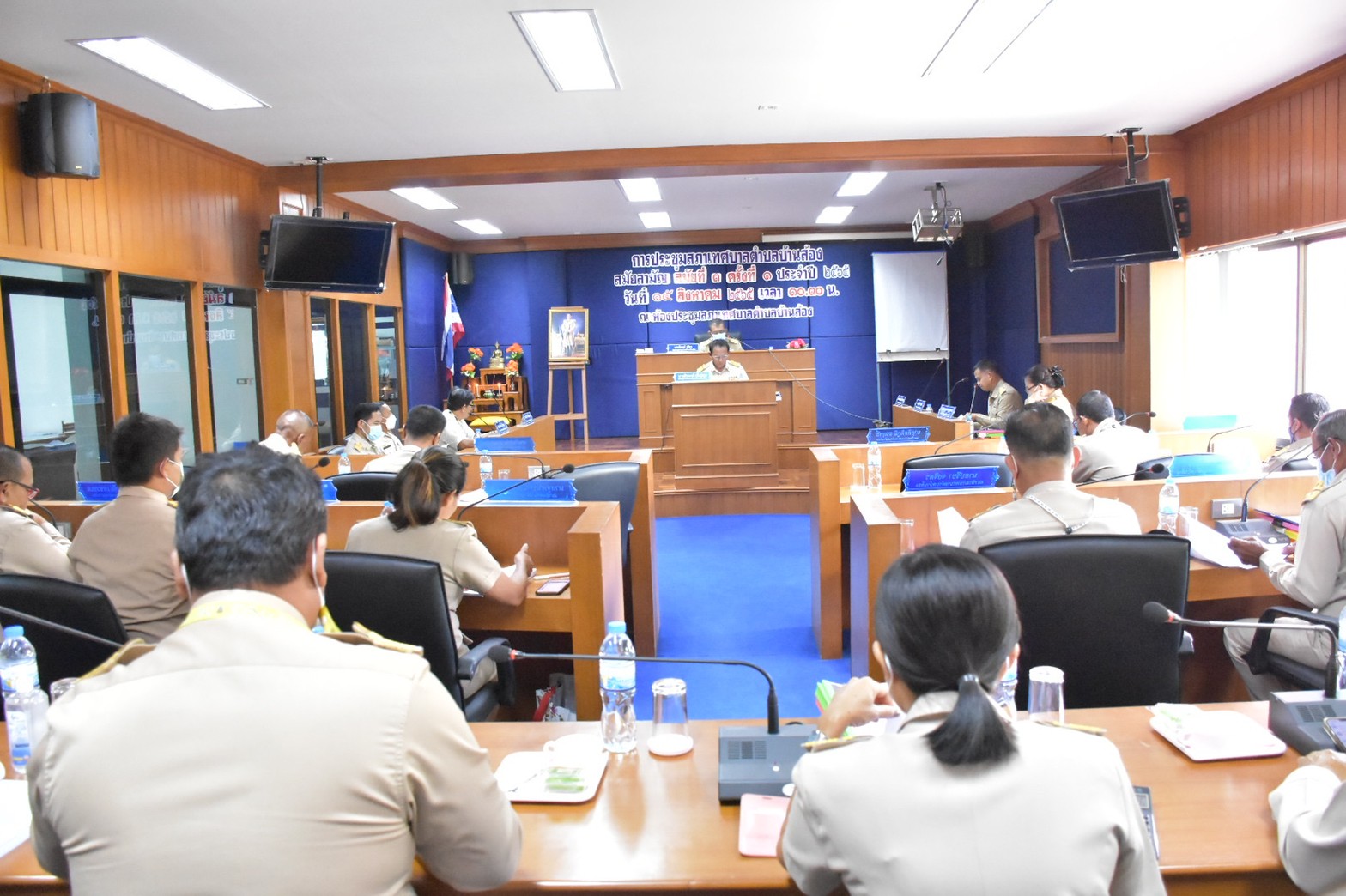 "ประชุมสภาเทศบาลตำบลบ้านส้อง สมัยสามัญ สมัยที่ 3 ครั้งที่ 1 ประจำปี 2565"